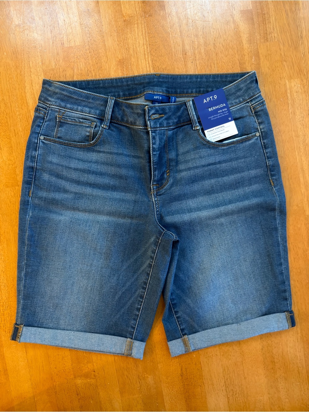 Apt. 9 Women's Medium Blue Denim Bermuda Shorts